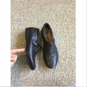 Clarks Collection 7.5 M Brown Leather Loafers